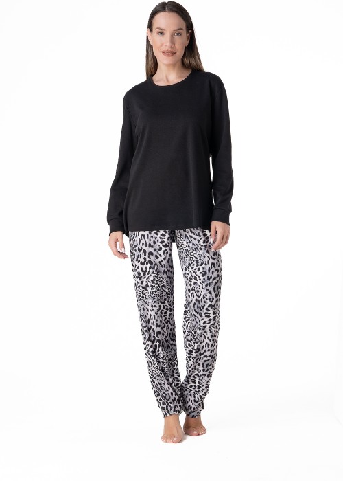 Μαύρη πυζάμα με animal print παντελόνι