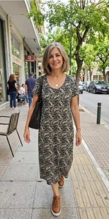 Βισκόζ φόρεμα μαύρο με λευκά λουλούδια