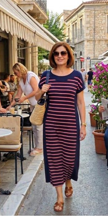 Βισκόζ φόρεμα μπλε με κόκκινες ρίγες Βισκόζ φόρεμα μπλε με κόκκινες ρίγες