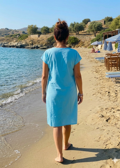 Μίντι καλοκαιρινό φόρεμα σε γαλάζιο χρώμα Μίντι καλοκαιρινό φόρεμα σε γαλάζιο χρώμα