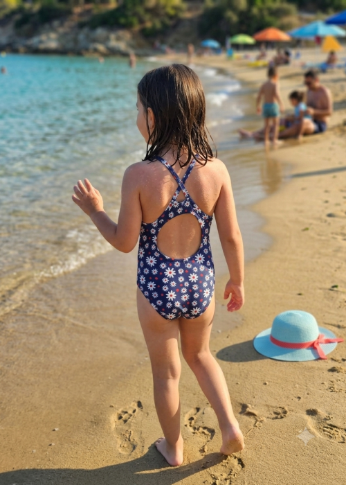 Παιδικό ολόσωμο μαγιό με αντηλιακή προστασία μπλε με μαργαρίτες