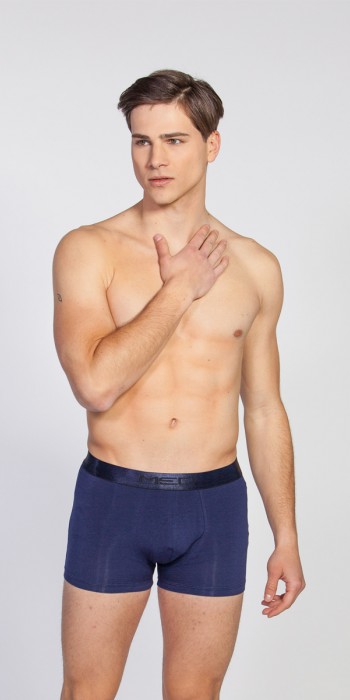Med μπλε boxer