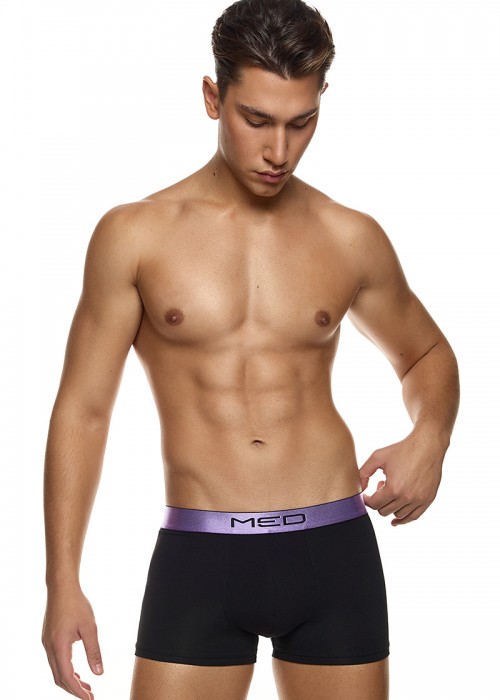 Med μαύρο boxer
