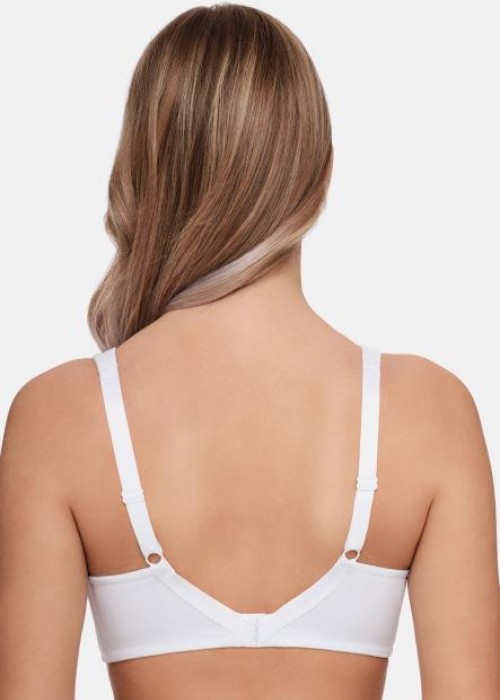 latina skin print white